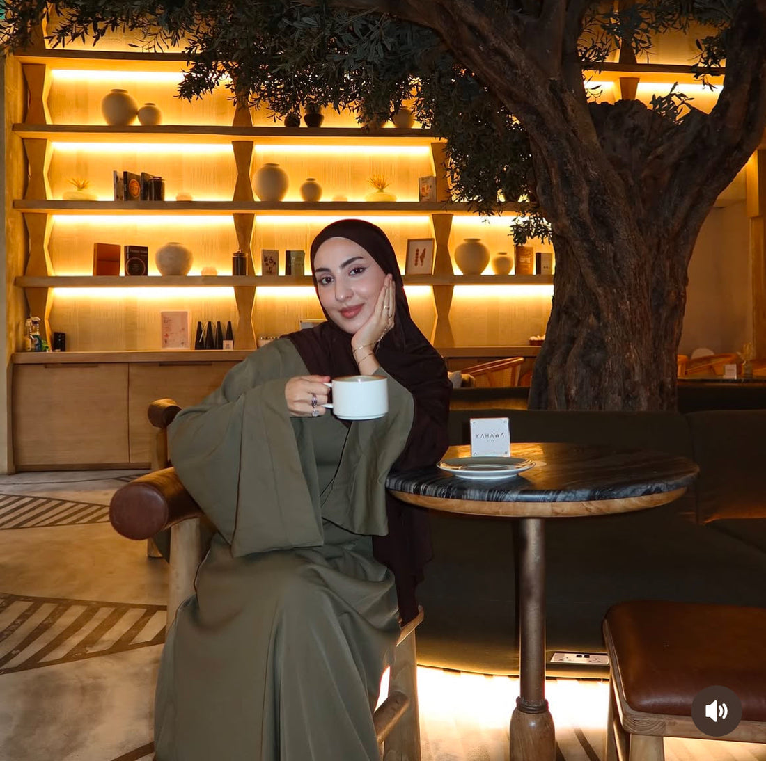 Ramadan Essentials: Die besten Abayas & Hijabs für Gebet & Komfort