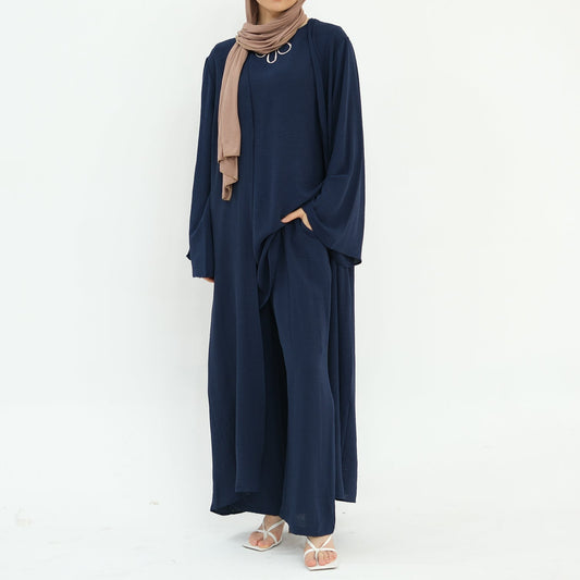 Elegantes dreiteiliges Abaya-Set aus fließendem, hochwertigem Stoff-luftig, bequem und perfekt für jeden Anlass